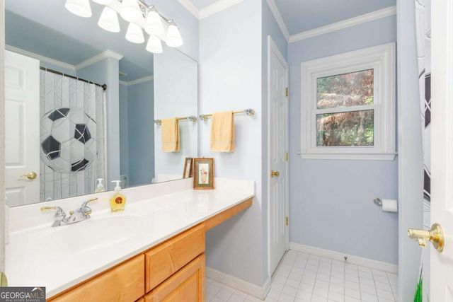 320 Hillside Manor Drive, Sugar Hill, GA 30518