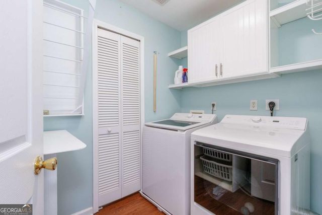320 Hillside Manor Drive, Sugar Hill, GA 30518