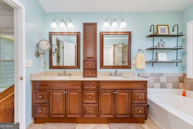 320 Hillside Manor Drive, Sugar Hill, GA 30518