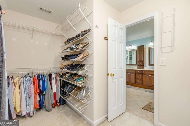 320 Hillside Manor Drive, Sugar Hill, GA 30518