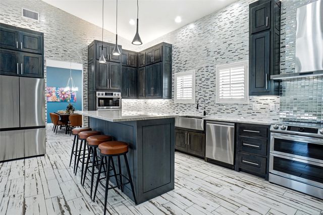 13240 Briar Road, Azle, TX 76020