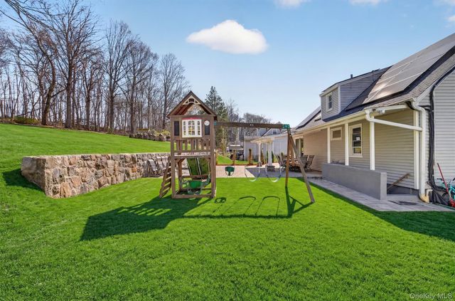 3510 Overlook Avenue, Yorktown Heights, NY 10598