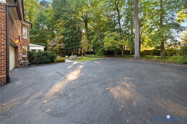 2924 Skipton Rd, Richmond, VA 23225