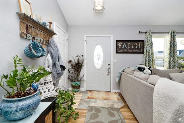 5410 Holden Court, Manhattan, KS 66503