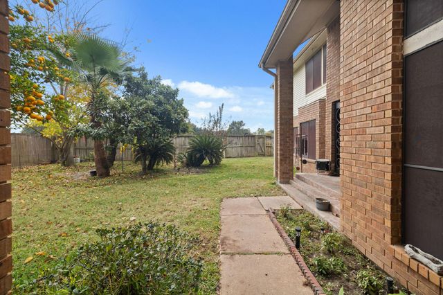 14643 S Hearthstone Green Drive, Houston, TX 77095