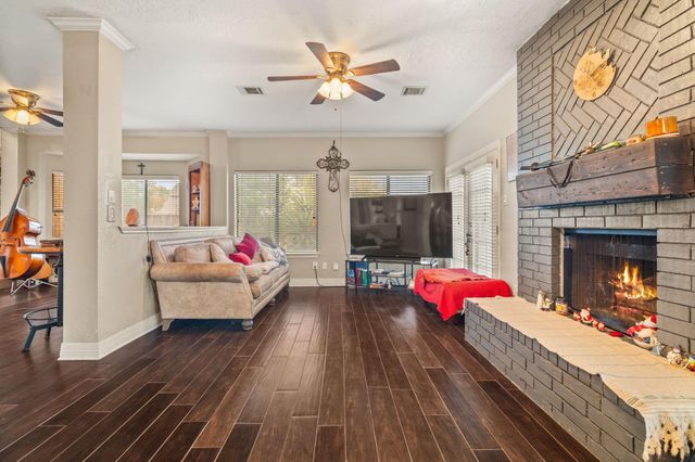 14643 S Hearthstone Green Drive, Houston, TX 77095