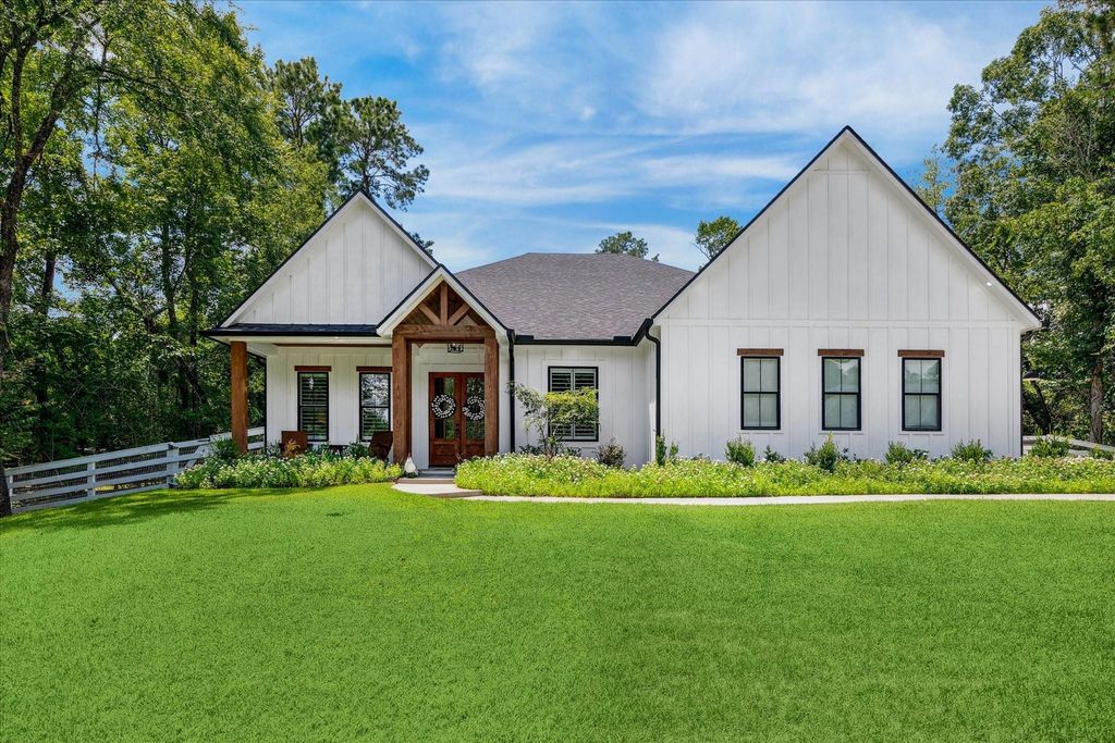 8775 Catamaran Way, Montgomery, TX 77316