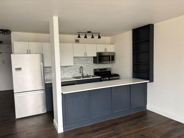 600 E 8th Street, Kansas City, MO 64106