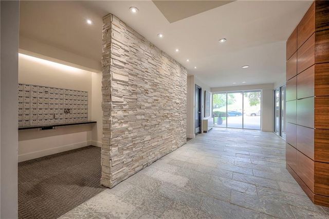 600 E 8th Street, Kansas City, MO 64106