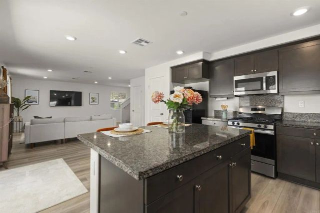 32184 Rambling Court, Winchester, CA 92596