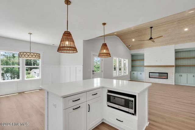 117 NE 17th Street, Oak Island, NC 28465