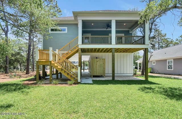 117 NE 17th Street, Oak Island, NC 28465
