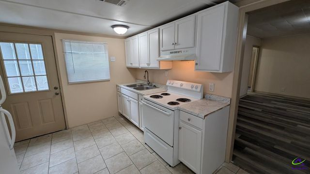 315 Arnold, Warner Robins, GA 31093