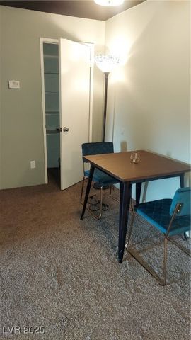 220 Mission Newport Lane 203, Las Vegas, NV 89107