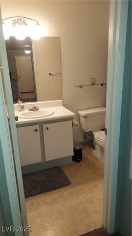 220 Mission Newport Lane 203, Las Vegas, NV 89107