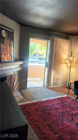 220 Mission Newport Lane 203, Las Vegas, NV 89107