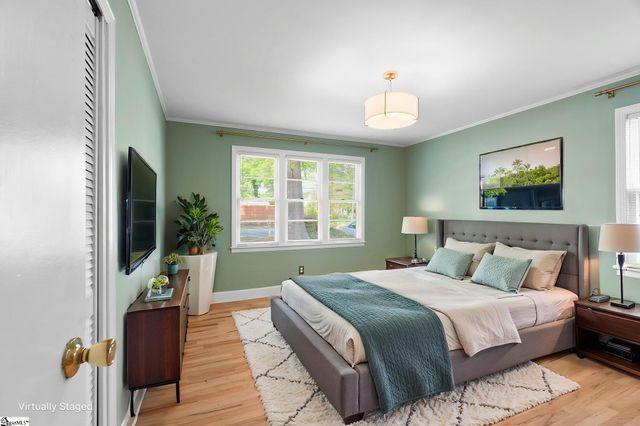 607 W Farley Avenue, Laurens, SC 29360