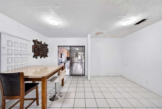 3061 NW 14th St, Miami, FL 33125