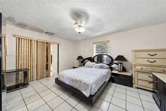 3061 NW 14th St, Miami, FL 33125