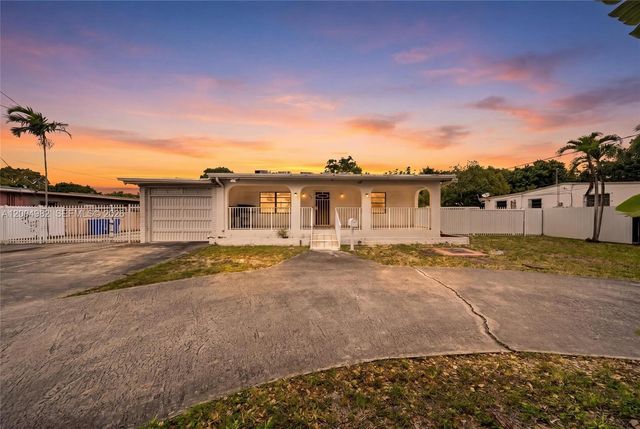 3061 NW 14th St, Miami, FL 33125