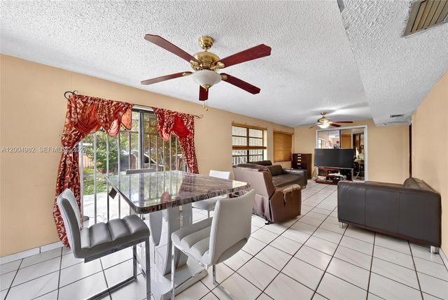 3061 NW 14th St, Miami, FL 33125