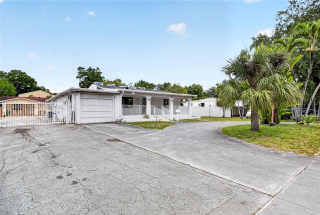 3061 NW 14th St, Miami, FL 33125