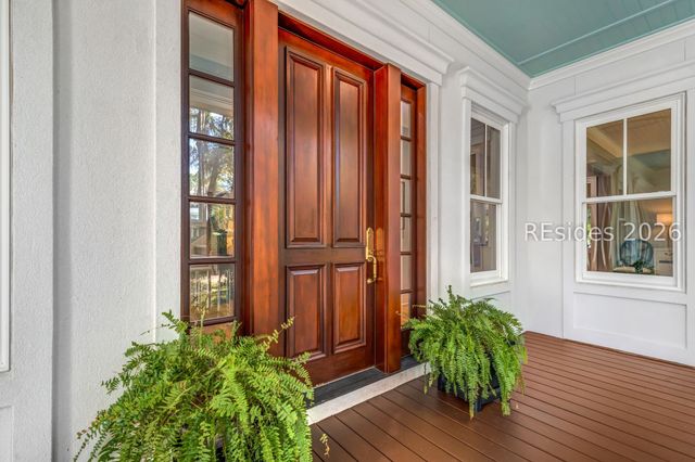 50 Hawthorne Rd, Bluffton, SC 29910