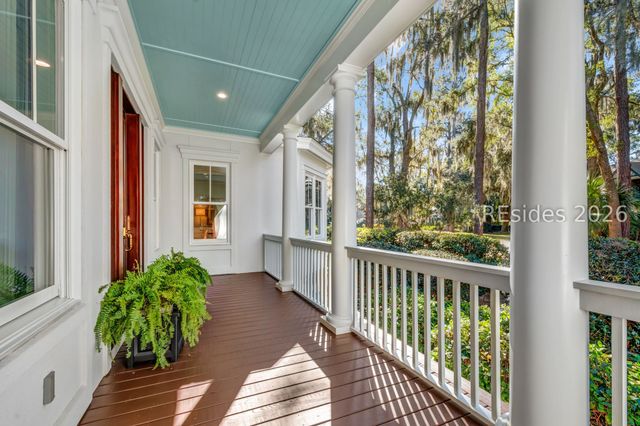 50 Hawthorne Rd, Bluffton, SC 29910