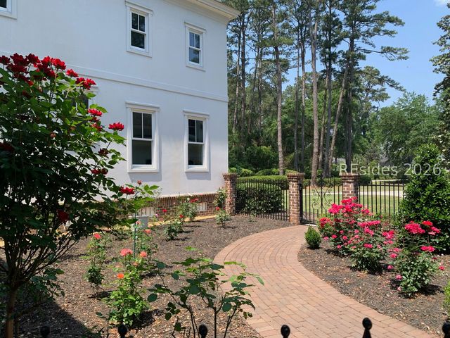 50 Hawthorne Rd, Bluffton, SC 29910