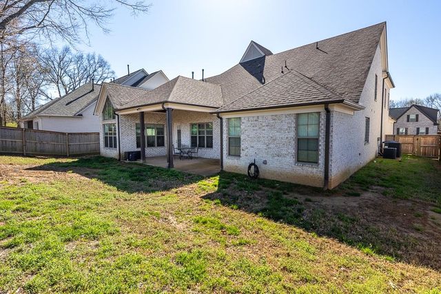 5096 MOUDRY RUN CV, Lakeland, TN 38002