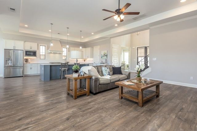 5096 MOUDRY RUN CV, Lakeland, TN 38002