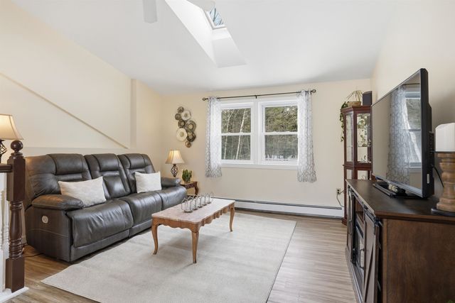 89 Moose Club Park Road, Goffstown, NH 03045