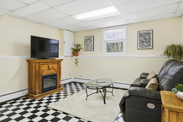 89 Moose Club Park Road, Goffstown, NH 03045