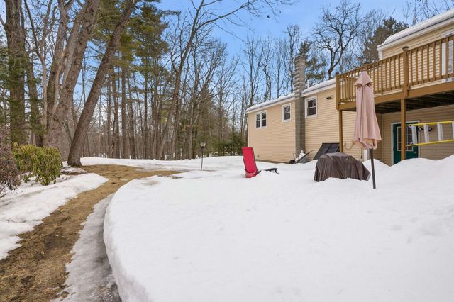 89 Moose Club Park Road, Goffstown, NH 03045