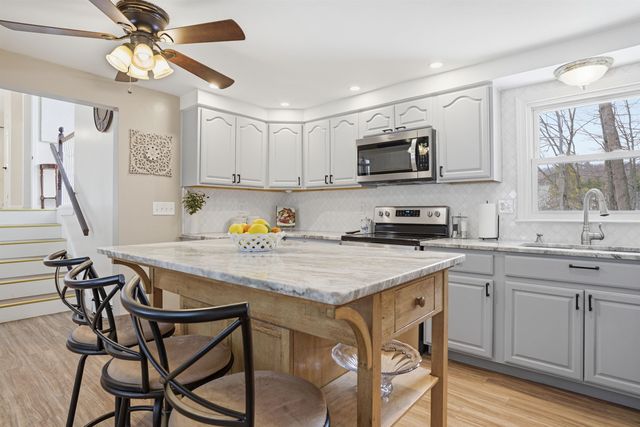 89 Moose Club Park Road, Goffstown, NH 03045