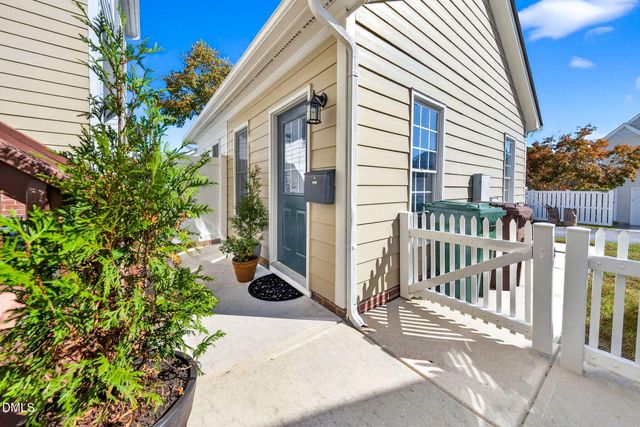 204 Madison Grove Place, Cary, NC 27519