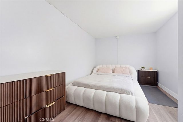 525 N Kenmore Avenue, Los Angeles, CA 90004