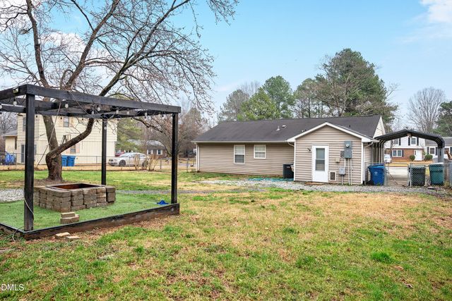 4907 S Singing Woods Place, Durham, NC 27712