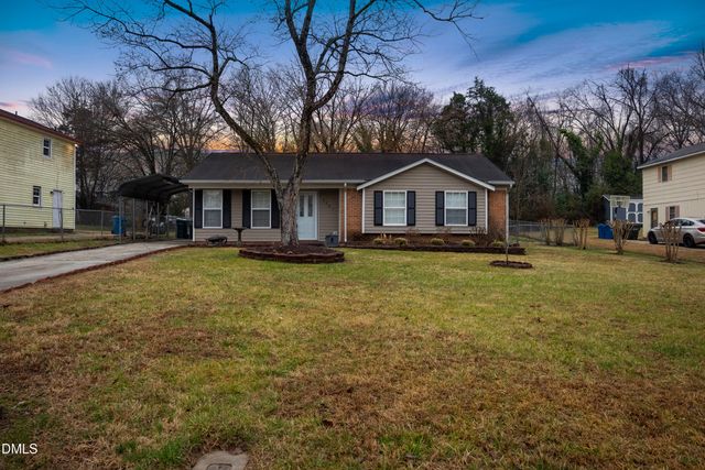 4907 S Singing Woods Place, Durham, NC 27712