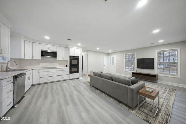 4907 S Singing Woods Place, Durham, NC 27712