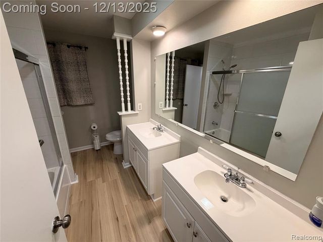 2051 Newell Drive, Sterling Heights, MI 48310