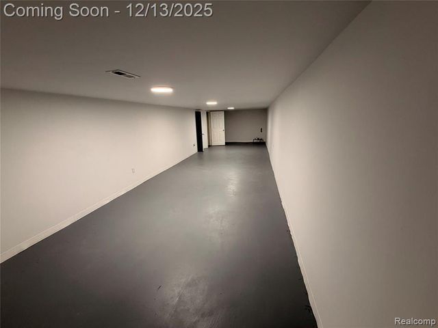 2051 Newell Drive, Sterling Heights, MI 48310