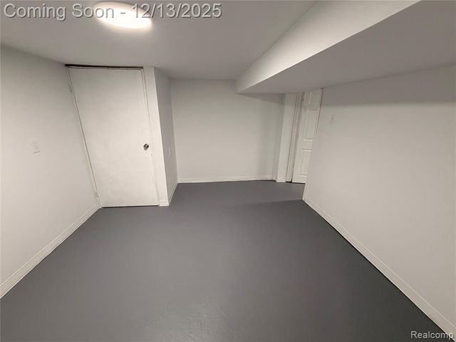 2051 Newell Drive, Sterling Heights, MI 48310