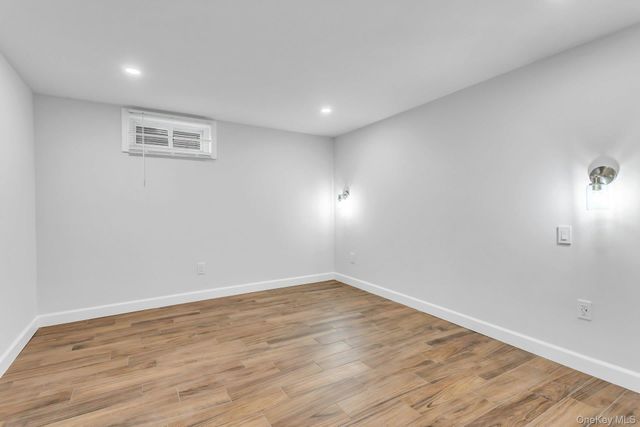 1 Coles, Glen Cove, NY 11542