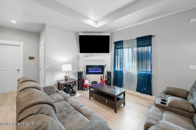 855 W Wood Star Drive, Wasilla, AK 99654