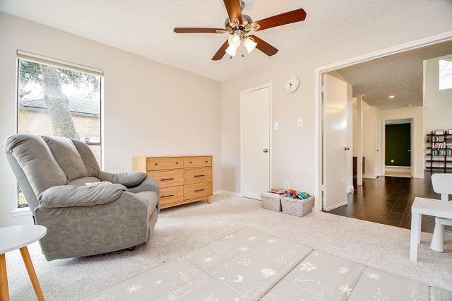 7711 Hopewell Lane, Houston, TX 77071