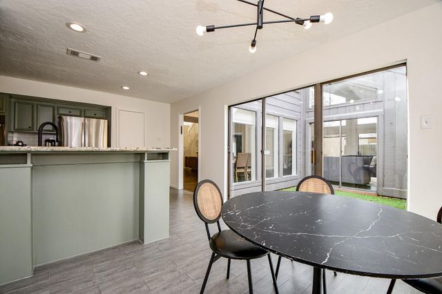 7711 Hopewell Lane, Houston, TX 77071