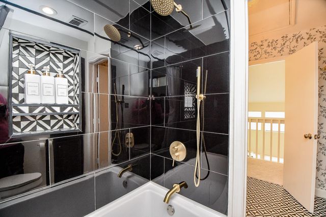 7711 Hopewell Lane, Houston, TX 77071