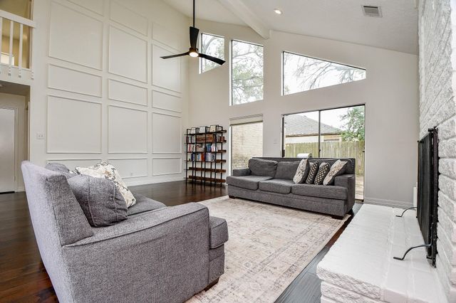 7711 Hopewell Lane, Houston, TX 77071