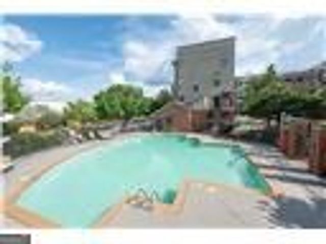 898 Oak Street SW 1410, Atlanta, GA 30310